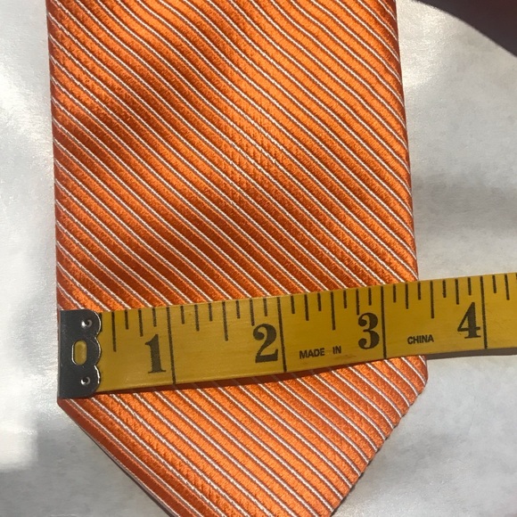 DION collection 100% silk luxury designer tie. - Picture 7 of 7